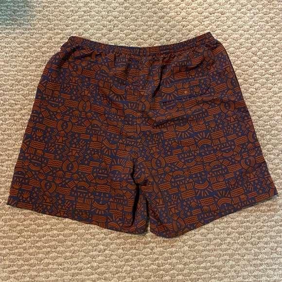 Men’s Patagonia Baggies — 7” inseam, Protected Peaks Stone pattern, M - Picture 2 of 6